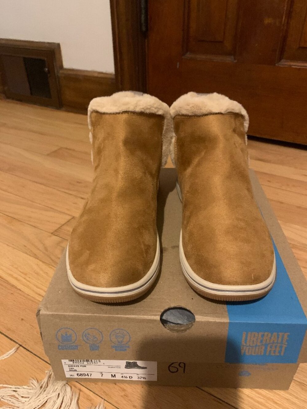 Clarks® Cloudsteppers Breeze Women's Winter Boots, size 7, NWT